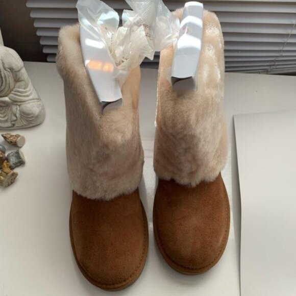 New UGG Women' Classic PATTEN boots CHESTNUT 1006011 SHEEPSKIN SIZE 7b medium - Picture 1 of 11